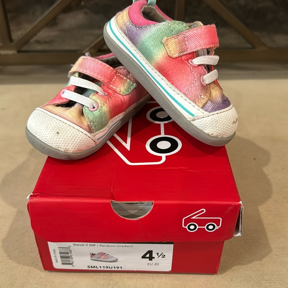 See Kai Run first walker shoes size 4.5